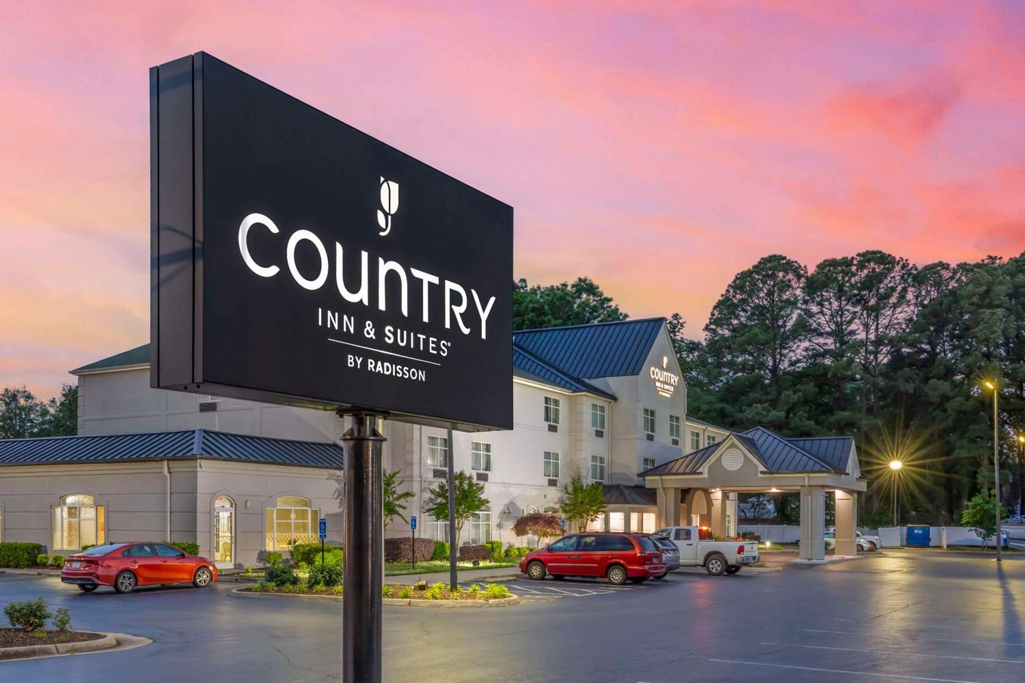 Country Inn & Suites By Radisson, Newport News South, Va ภายนอก รูปภาพ