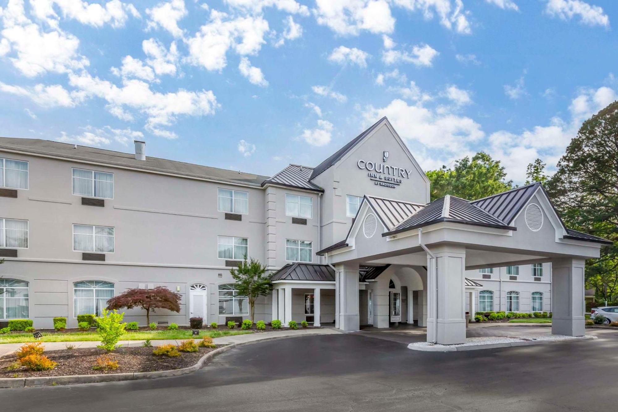 Country Inn & Suites By Radisson, Newport News South, Va ภายนอก รูปภาพ